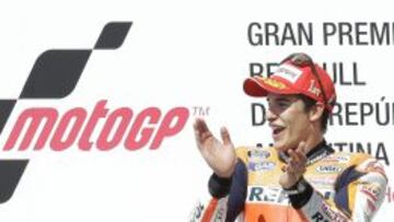 Marc Márquez celebra su victoria en Argentina.