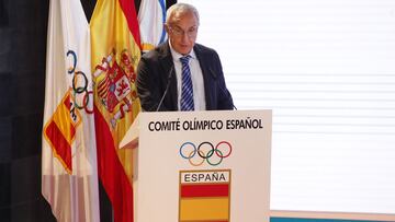 El presidente del COE Alejandro Blanco, durante el homenaje a los medallistas y diplomas ol&iacute;mpicos de la UCAM.