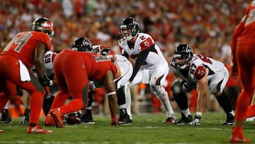 TAMPA, FL - NOVEMBER 3: Quarterback Matt Ryan #2 of the Atlanta Falcons controls the offense during the third quarter of an NFL game against the Tampa Bay Buccaneers on November 3, 2016 at Raymond James Stadium in Tampa, Florida.   Brian Blanco/Getty Images/AFP
 == FOR NEWSPAPERS, INTERNET, TELCOS &amp; TELEVISION USE ONLY ==