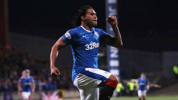 El 16 de septiembre de 2015 hab&iacute;a sido la vez m&aacute;s reciente que Carlos Pe&ntilde;a anot&oacute; dos goles en un partido, algo que reci&eacute;n logr&oacute; con el Glasgow Rangers en la Liga de Escocia.