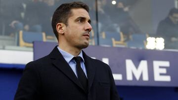 JULIO VELAZQUEZ. ENTRENADOR DEL ALCORCÓN.
