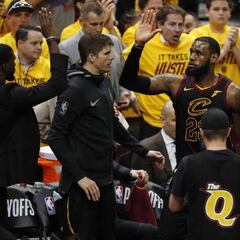 LeBron: "Estaban enterrando vivos a mis compañeros"