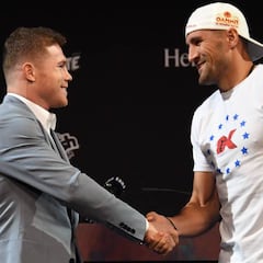 Canelo y Kovalev, confiados en su primer careo en Las Vegas