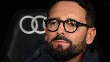 Valencia's Spanish coach Jose Bordalas is pictured before the Spanish league football match between Real Madrid CF and Valencia CF at the Santiago Bernabeu stadium in Madrid on January 8, 2022. (Photo by GABRIEL BOUYS / AFP)