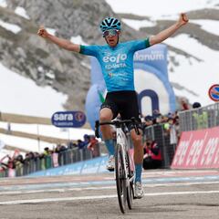 Los favoritos se marcan una etapa soporífera que conquista Bais en Gran Sasso