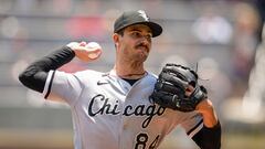 Jul 16, 2023; Cumberland, Georgia, USA; Chicago White Sox starting pitcher Dylan Cease (84) pitches against the Atlanta Braves during the first inning at Truist Park. Mandatory Credit: Dale Zanine-USA TODAY Sports