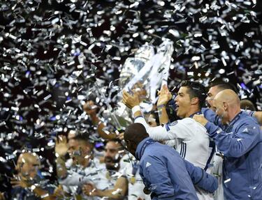 Real Madrid win the Champions League: Team of the Millennium