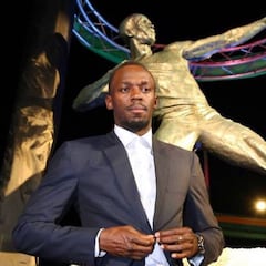 Usain Bolt ya tiene estatua en el Estadio Nacional de Kingston