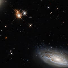 El telescopio espacial Hubble capta dos enormes galaxias