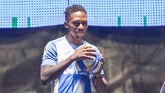 El Legan&eacute;s anuncia a Omeruo en plena presentaci&oacute;n del equipo