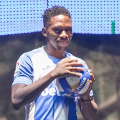 El Leganés anuncia a Omeruo en plena presentación del equipo