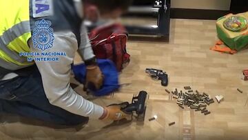 Captura de pantalla del vídeo de los registros en viviendas de la organización.