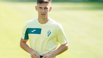 Imanol durante un entrenamiento con la SD Eibar