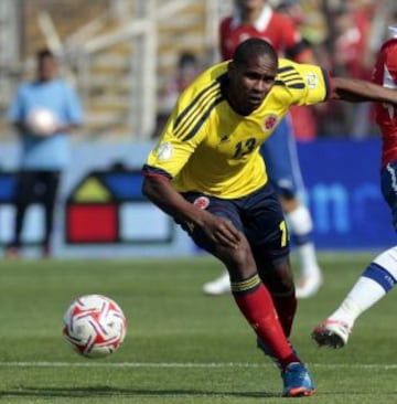 Edwin Valencia: Jugador actualmente sin club, se dice que podría llegar al Santos de Brasil. Debutó en América de Cali en 2003, de allí salió para el Atlético Paranaense de Brasil con el que se coronó campeón en 2009 del campeonato Paranaense. Pasó a Fluminense con el que ganó 5 campeonatos, además se convirtió en pieza vitar del equipo de Río de Janeiro.  En la Selección Colombia disputó las eliminatorias para Brasil 2014. Estuvo en cinco partidos como titular. En 2014 no pudo ir al Mundial de Brasil 2014 por una lesión de meniscos en la rodilla derecha.