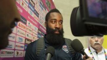 James Harden atendió ayer a los medios de comunicación en Barcelona.