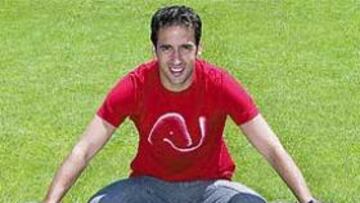 <b>2001 TERCERA LIGA</B>. "Florentino nos pidió aquel campeonato...". "Llevábamos cuatro años sin ganar la Liga a pesar de conseguir dos Copas de Europa. Éramos muy irregulares, pero la llegada de Figo nos ayudó mucho para hacer un bloque más sólido.