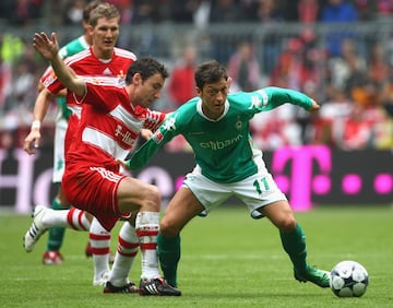 Mesut Özil con el  Werder Bremen en septiembre de 2008.