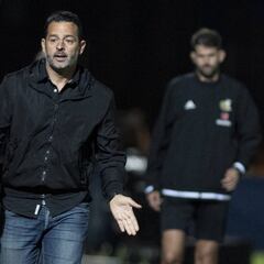 Mere sólo cayó en 17 partidos de los 77 que dirigió con el Fuenla