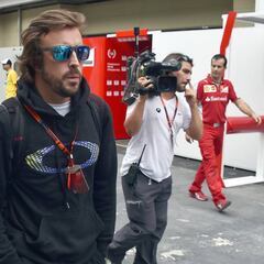 Mercedes sigue pensando en Fernando Alonso para 2018