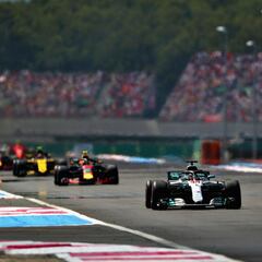 Hamilton denies Vettel drivers' lead with French GP win