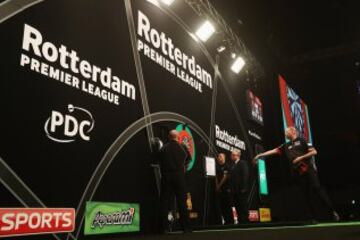 Raymond van Barneveld.