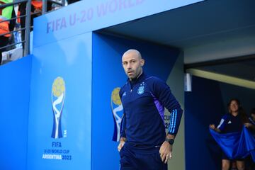 SAN JUAN, ARGENTINA - MAY 26: Head coach of Argentina Javier Mascherano enters the pitch prior the FIFA U-20 World Cup Argentina 2023 Group A match between New Zealand and Argentina at Estadio San Juan on May 26, 2023 in San Juan, Argentina. (Photo by Buda Mendes - FIFA/FIFA via Getty Images)