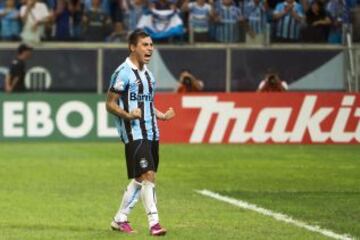 Eduardo Vargas durante su estadía en Gremio de Brasil