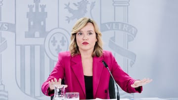 (Foto de ARCHIVO)
La ministra Portavoz, Pilar Alegría, durante la rueda de prensa tras el consejo de ministros, en el Palacio de La Moncloa, a 29 de octubre de 2024, en Madrid (España). El Consejo de Ministros ha aprobado hoy el nombramiento del diplomático Joaquín María de Arístegui como nuevo embajador en Buenos Aires, dando por zanjada así la crisis diplomática con el Gobierno de Javier Milei cuatro meses después de la retirada de la anterior embajadora. Los dos gobiernos han emitido un comunicado conjunto en el que reivindican que España y Argentina son "pueblos hermanos, unidos por profundos lazos humanos y sociales".
29 OCTUBRE 2024
Carlos Luján / Europa Press
29/10/2024