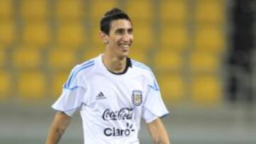 PRECAUCIÓN. El club teme que Di María pueda recaer de su lesión.