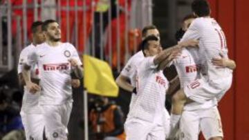 Kovacic celebra tras marcar el segundo gol de Inter de Mil&aacute;n.