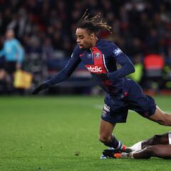 Luis Enrique ‘pierde’ a Barcola contra el Barça