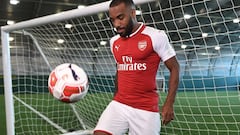 Premier League to close transfer window before season