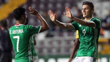 Dos goles del atacante de Santos Laguna encaminaron hoy a la Selección Mexicana Sub-20 a una victoria cómoda de 3-0 sobre Antigua y Barbuda.