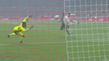 Gol Sinisterra contra Feyenoord