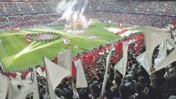 <b>DINERO TRAS EL BAJÓN DE LAS TELEVISIONES.</b> La venta de los estadios es el principal recurso contra las deudas. Siete entidades de Primera están inmersas en un cambio de campo.