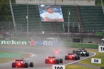 La carrera de Imola bajo la lluvia en imágenes