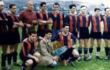 El Barcelona fue el primer campe¨®n que tuvo la liga espa?ola, fue en 1929. Este es el equipo que la conquist¨®. De pie: Guzm¨¢n, Saura, Plattko, Castillo, Samitier, Piera, Arocha Sastre y Pedrol. Agachados: Manel, Parera, Uriach y Antonio Garc¨ªa.