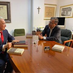 Así fue la reunión entre Gustavo Petro y Álvaro Uribe: de qué hablaron, imágenes y noticias