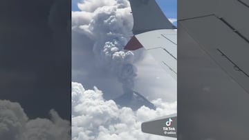 Vídeo: Así captaron desde un avión la erupción del Volcán Popocatépetl
