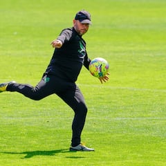 José Alberto saca las garras