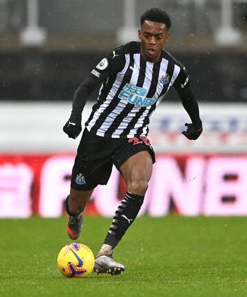 Prestado al Newcastle por el Arsenal hasta final de temporada.