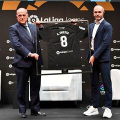 Iniesta avala a Pedri