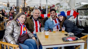 Aficionados del Atl&eacute;tico que fueron a Oporto.