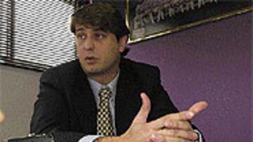 "No hay ninguna deuda con los Fernández"