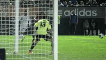 0-2. Segundo de Di María a pase de Jesé.