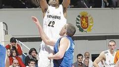 Bullock y Reyes sacan del infierno al Madrid