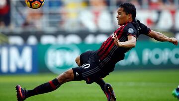 Carlos Bacca, delantero colombiano.