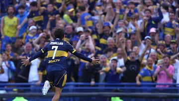 Con los colombianos, River pierde ante Boca en el Superclásico