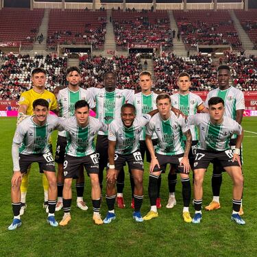 El Antequera saca oro en el hogar de un Murcia que no despega