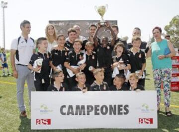 Partido de la final de los Benjamines entre el Elche y el Espanyol. 